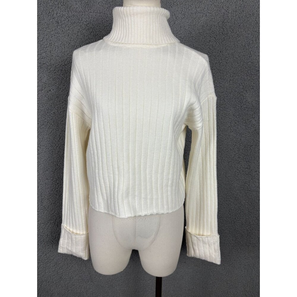 Ultra Flirt Juniors' Ribbed Cuffed Long Sleeve Turtleneck Sweater White Sm NWOT